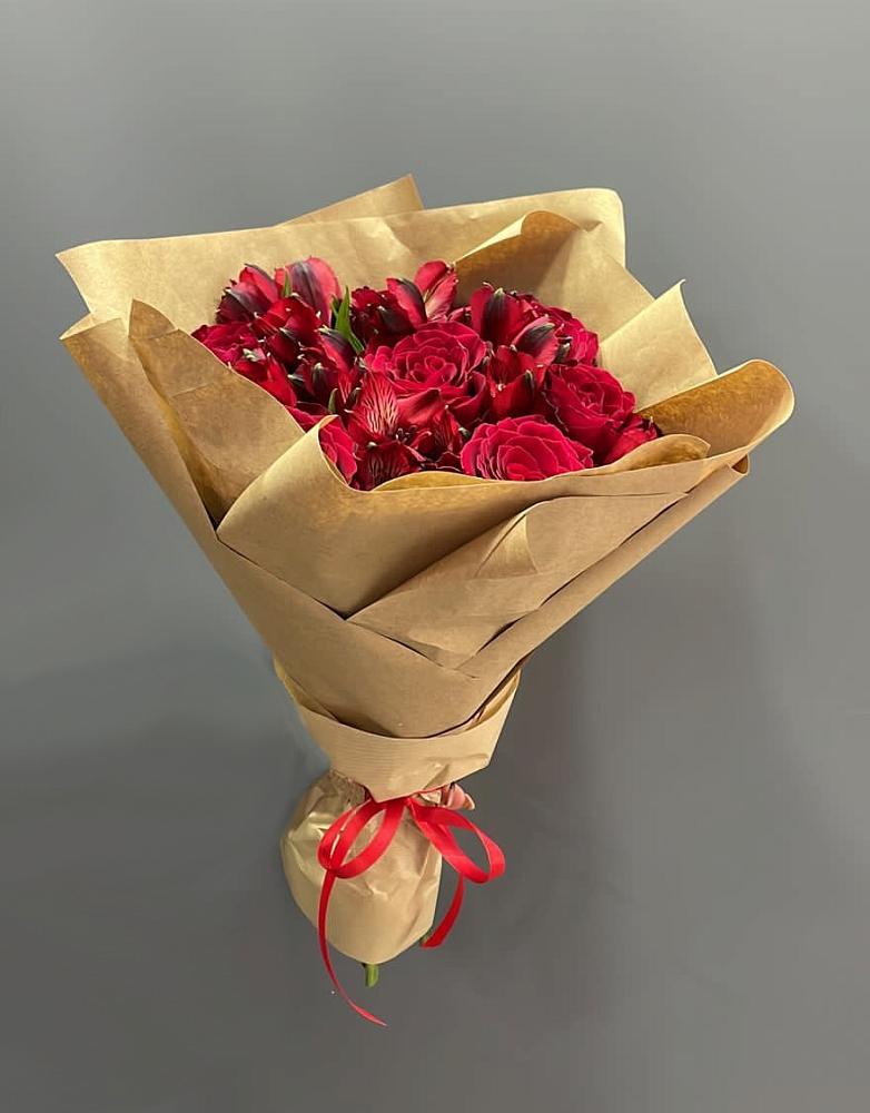 Букет цветов из: Альстромерии и Розы в Щедрино