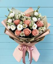 Букет цветов из:  Розы, Альстромерии и Лизиантусы в Щедрино