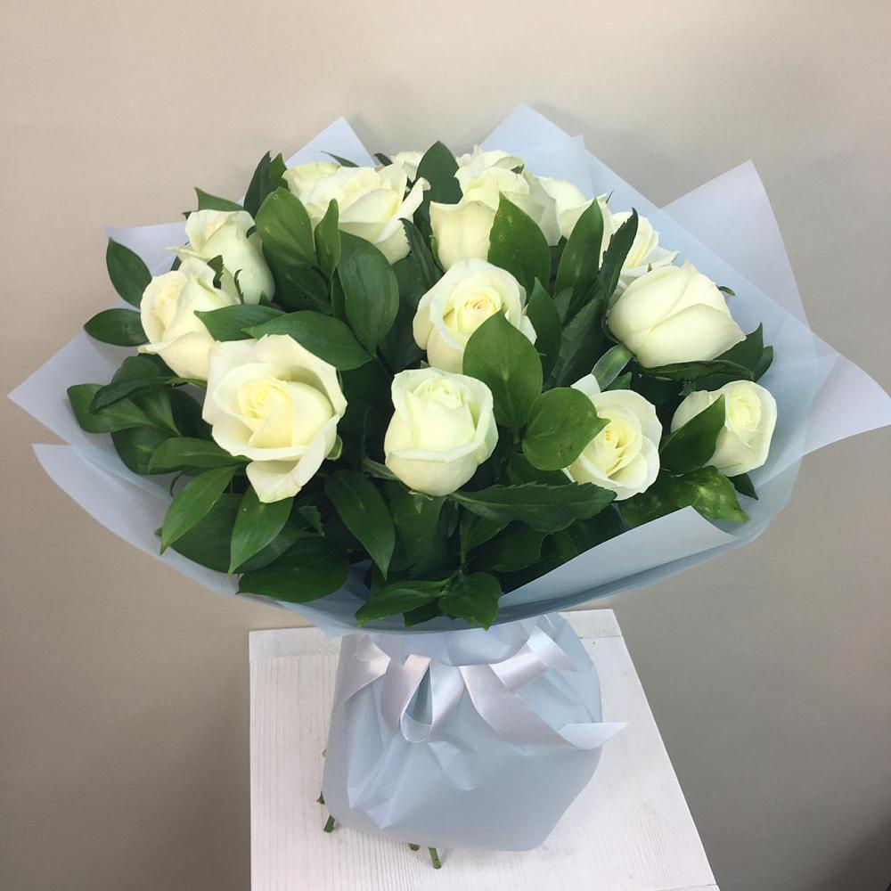 Букет 15 Белых роз Проуд в Щедрино