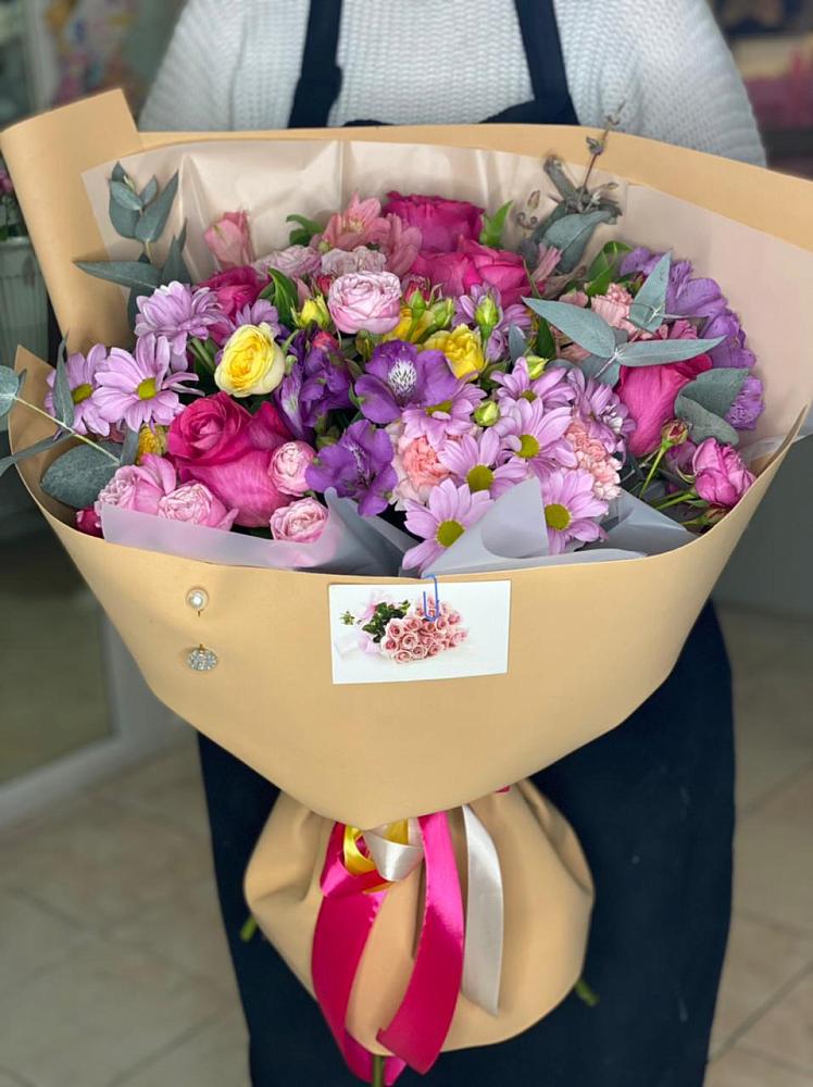 Букет цветов из: Хризантемы, Гвоздики и Альстромерии в Щедрино