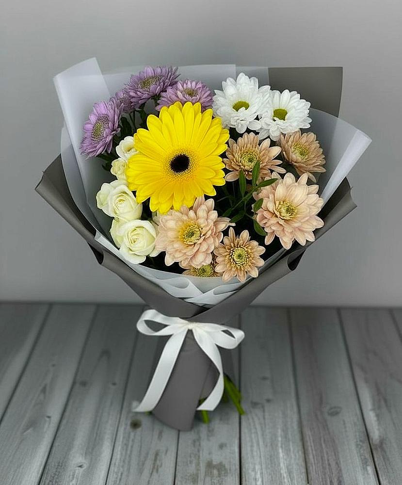 Букет цветов из: Розы, Герберы и Хризантемы в Щедрино