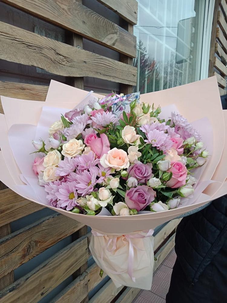 Букет цветов из: Розы и Хризантемы в Щедрино