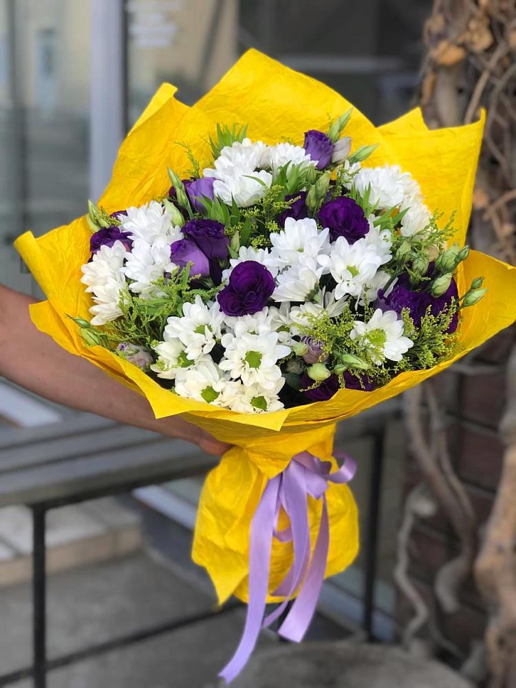Букет цветов из: Ирисы, Хризантемы и Ромашки в Щедрино