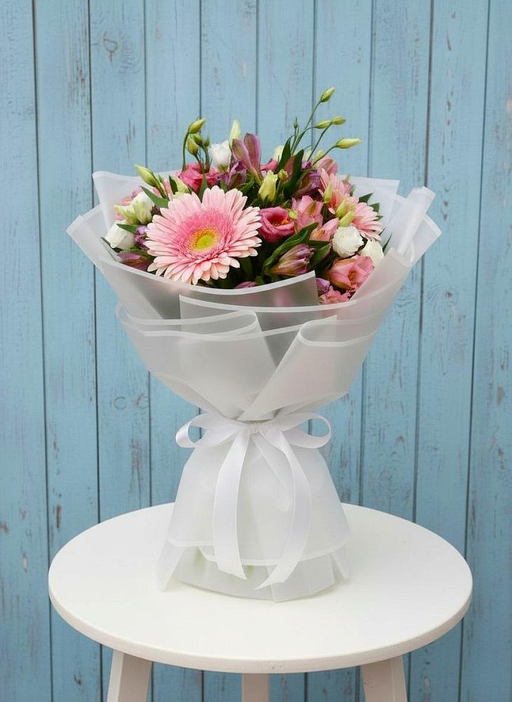 Букет цветов из: Герберы, Альстромерии и Лизиантусы в Щедрино