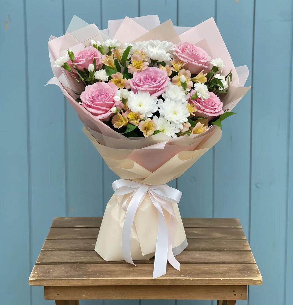 Букет цветов из: Гвоздики, Орхидеи и Розы в Щедрино