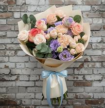 Букет цветов из:  Розы, Лизиантусы и Гвоздики #REPLACE_PRED# Щедрино
