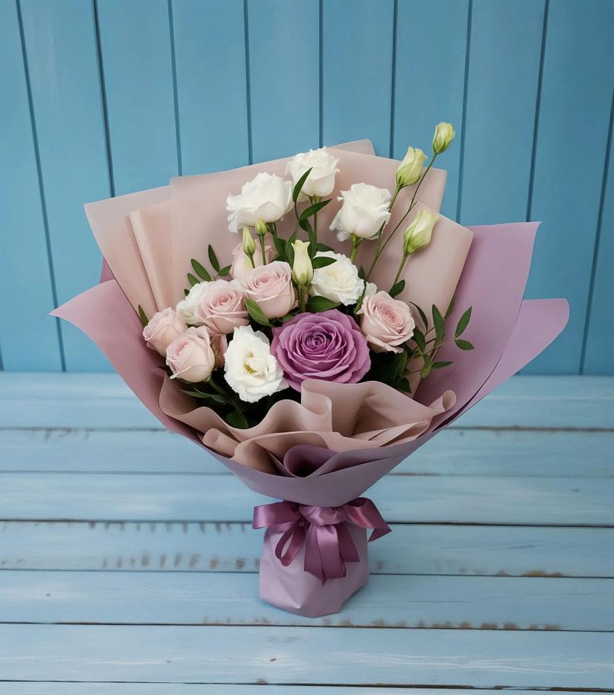 Букет цветов из: Розы и Лизиантусы в Щедрино